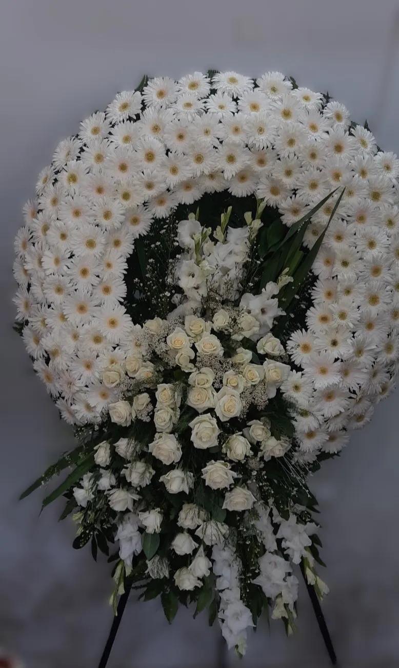 Funeral wreath, circular, for funerals and funerals | ծաղիկներ, ծաղկեպսակներ, բույսեր Երևան