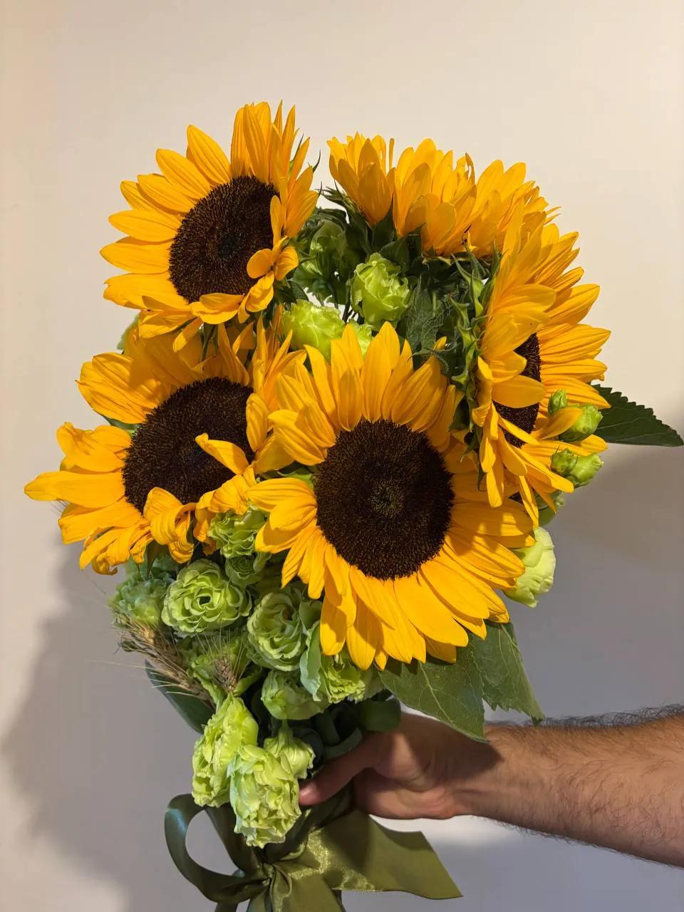 A bunch of sunflowers | ծաղիկներ, ծաղկեպսակներ, բույսեր Երևան
