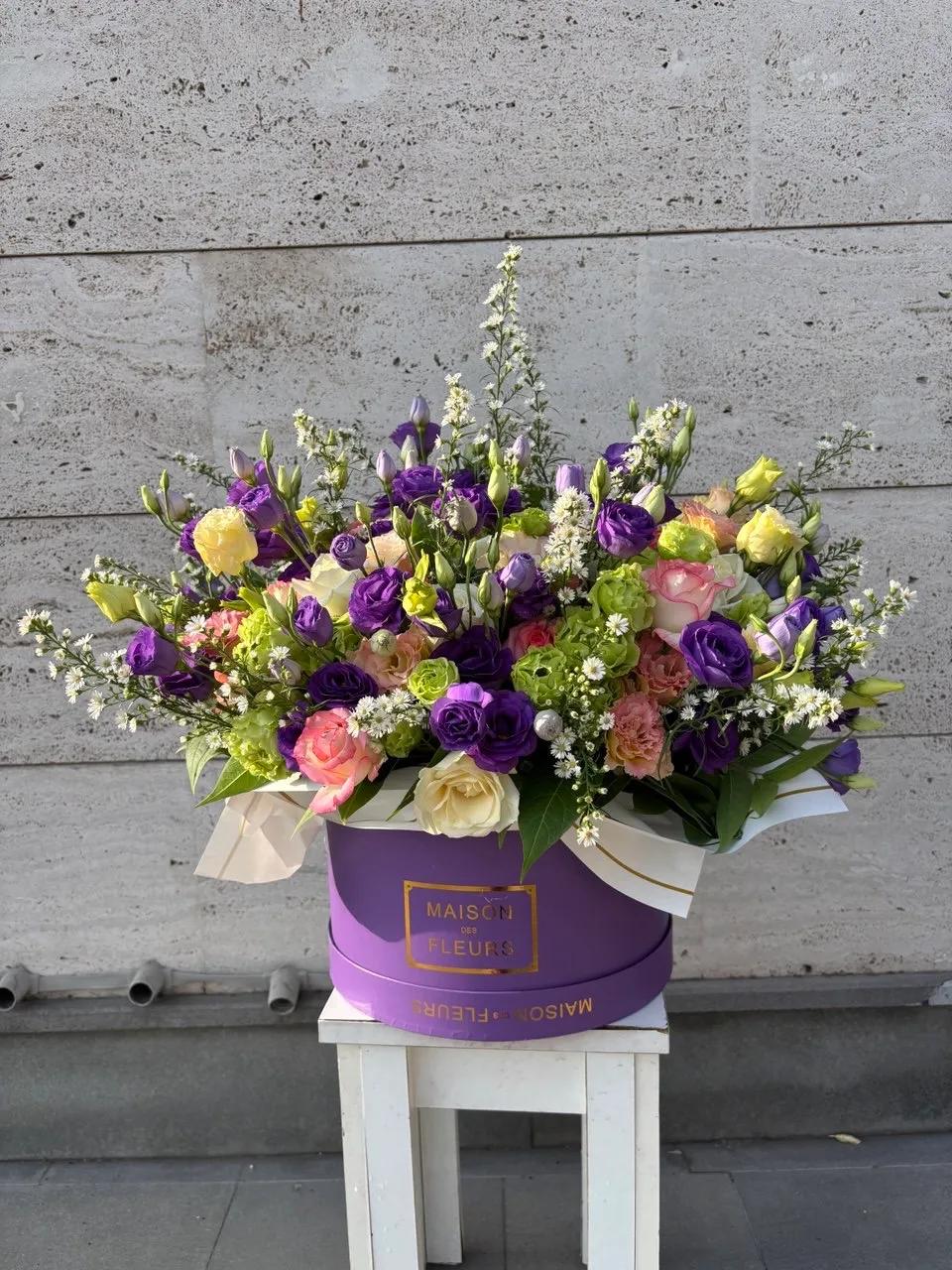 Lisianthus in a box | ծաղիկներ, ծաղկեպսակներ, բույսեր Երևան