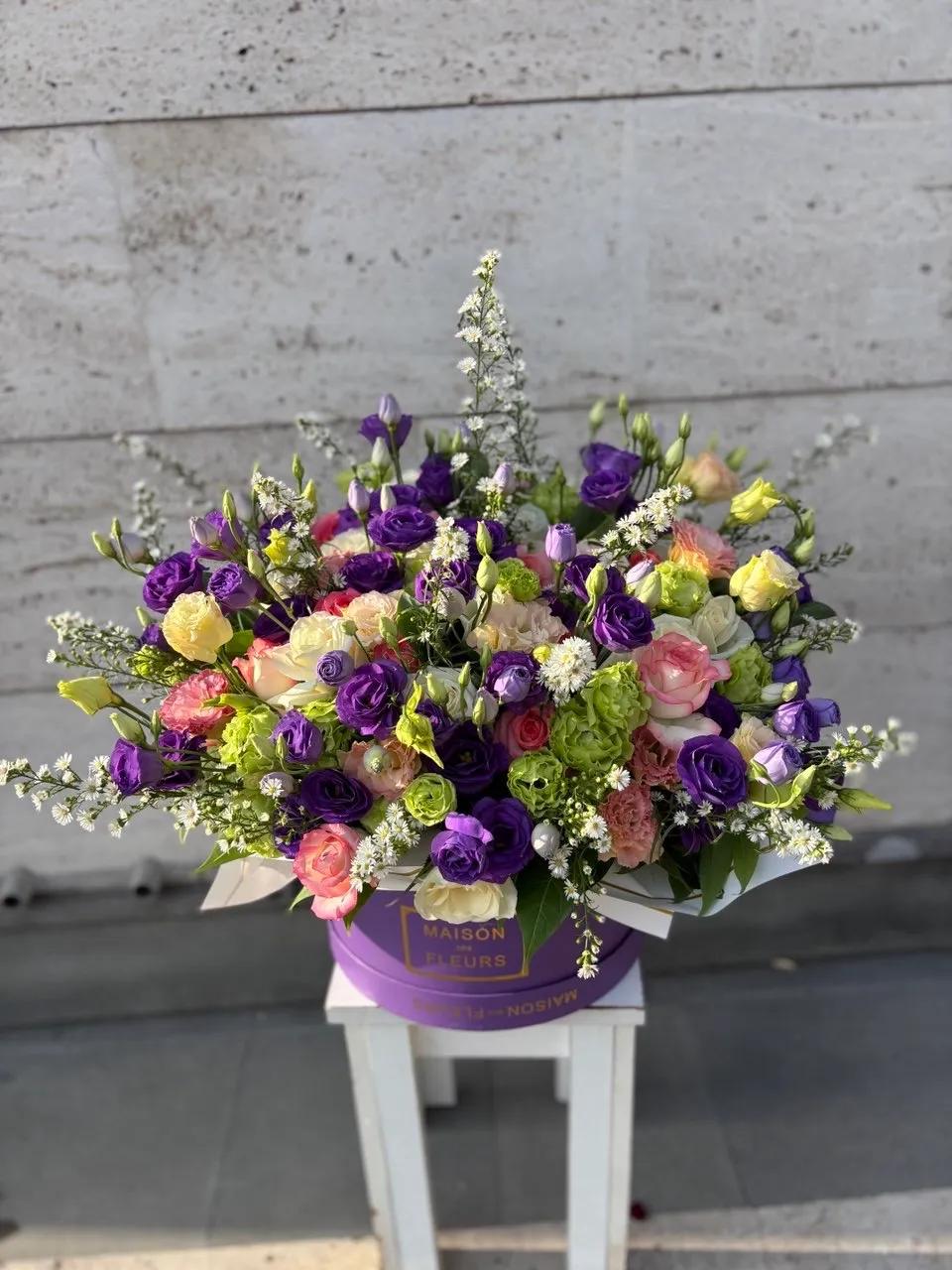 Lisianthus in a box | ծաղիկներ, ծաղկեպսակներ, բույսեր Երևան