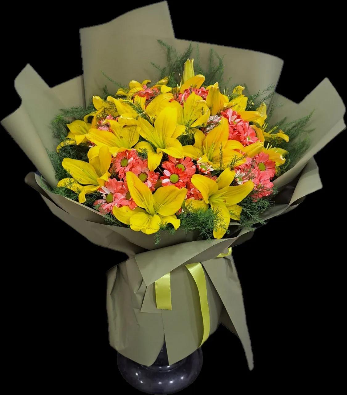 Lily and chrysanthemum in one bouquet | ծաղիկներ, ծաղկեպսակներ, բույսեր Երևան
