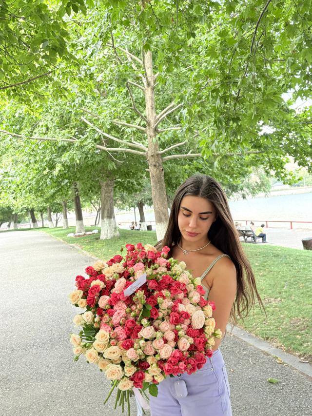 Bunch of roses | ծաղիկներ, ծաղկեպսակներ, բույսեր - առաքում Երևան