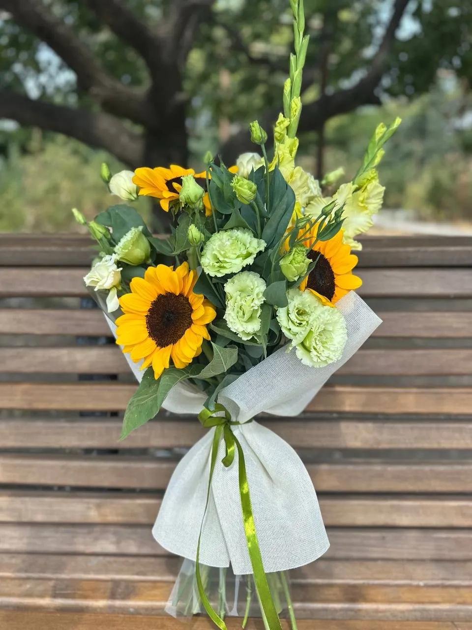 A bunch of sun | ծաղիկներ, ծաղկեպսակներ, բույսեր - առաքում Երևան