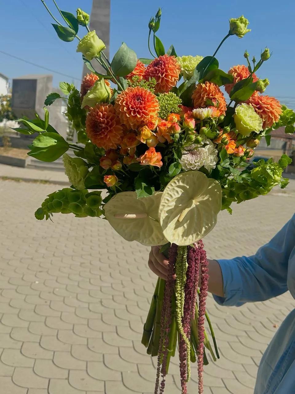 A bright bunch | ծաղիկներ, ծաղկեպսակներ, բույսեր Երևան