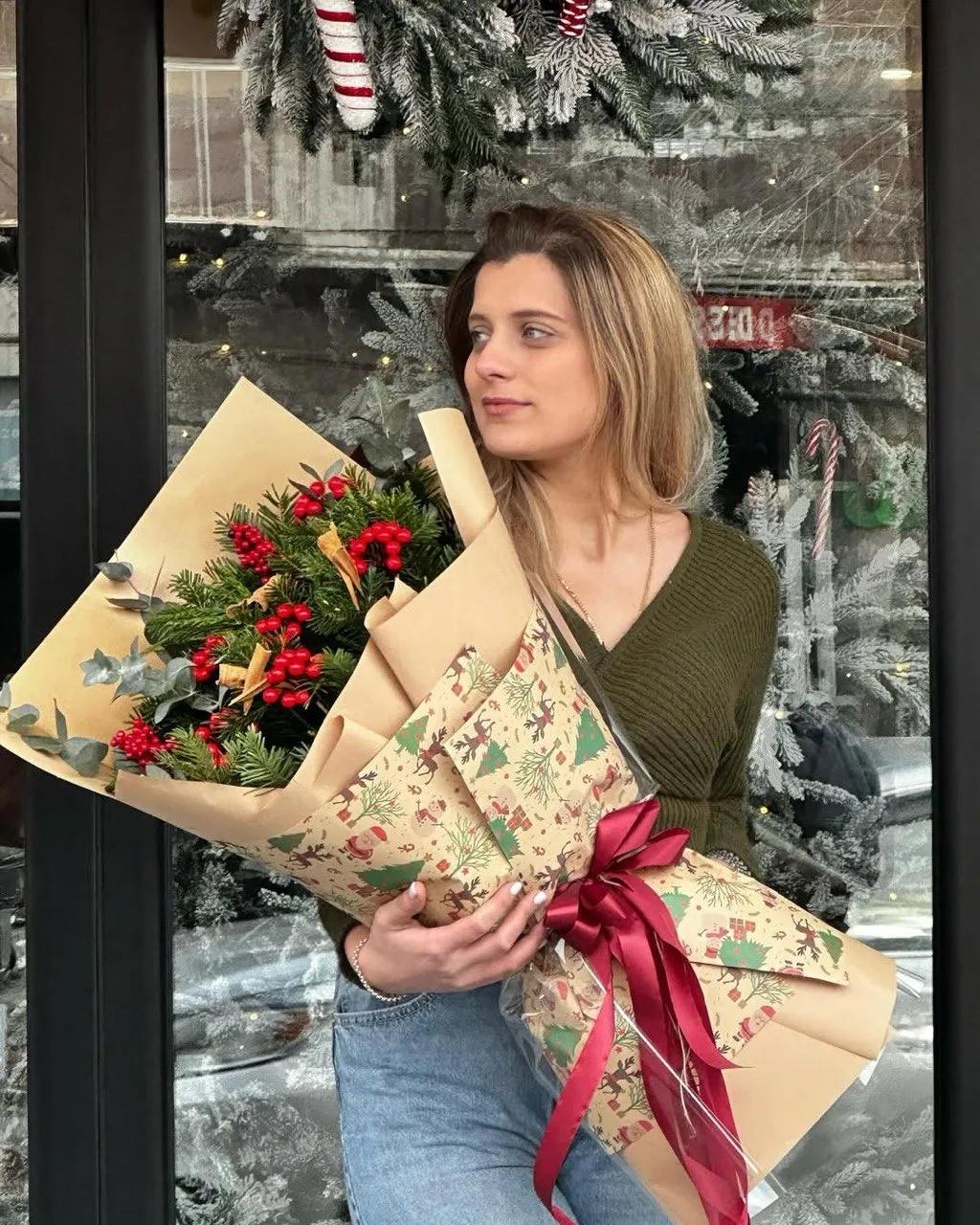 Букет "Новогодний" | ծաղիկներ, ծաղկեպսակներ, բույսեր Երևան