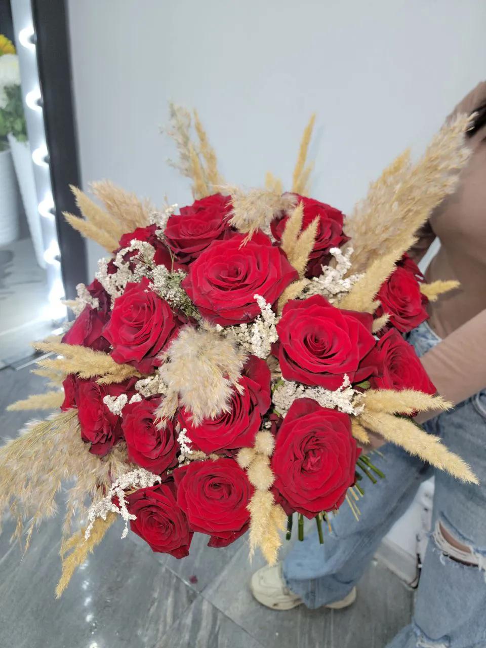 Creative bouquet of roses | ծաղիկներ, ծաղկեպսակներ, բույսեր Երևան