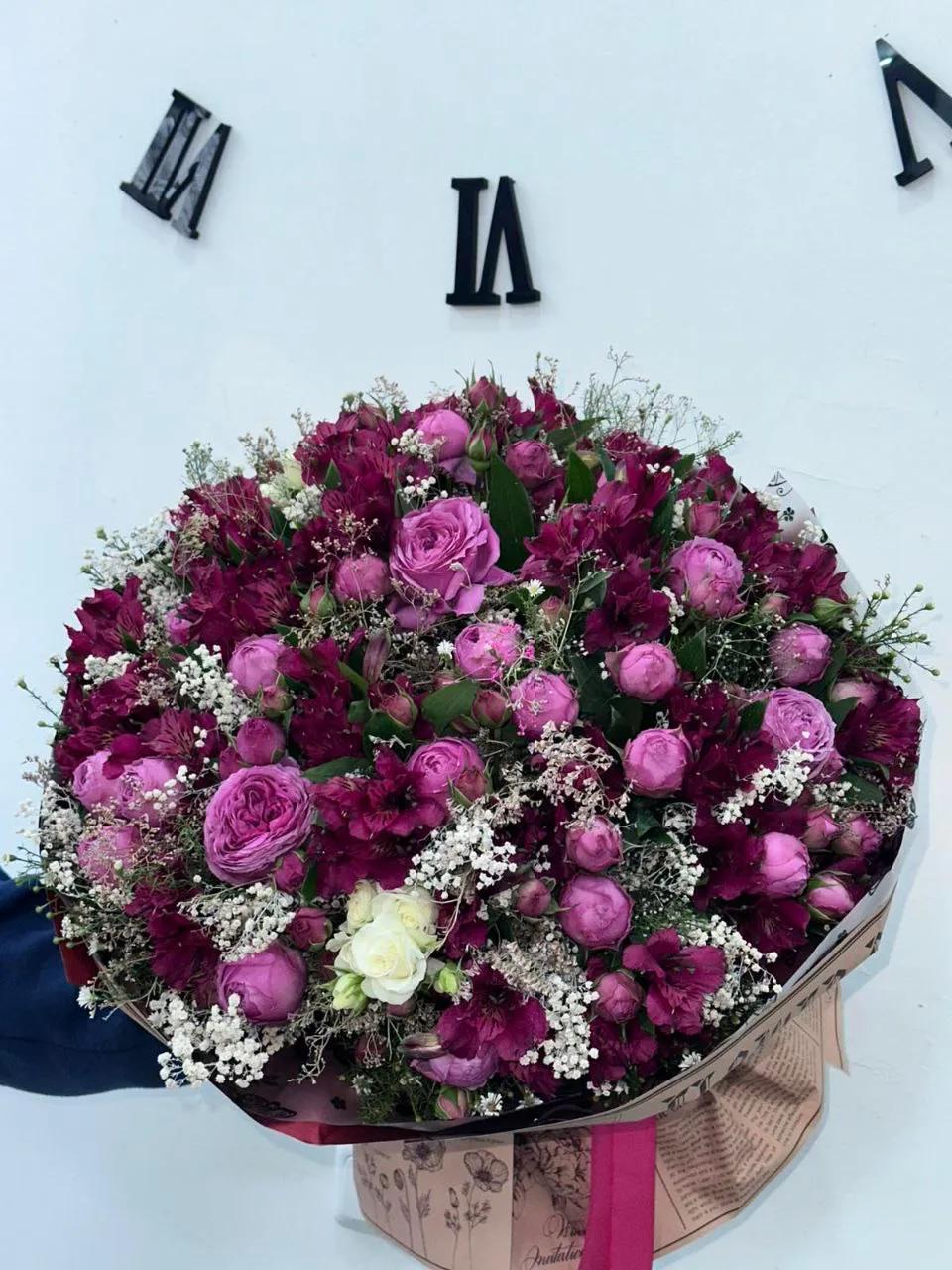A luxurious bouquet | ծաղիկներ, ծաղկեպսակներ, բույսեր - առաքում Երևան