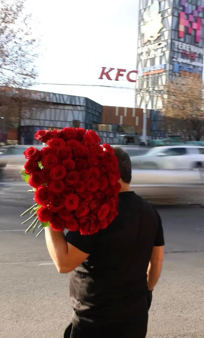 Bunch of red roses | ծաղիկներ, ծաղկեպսակներ, բույսեր Երևան